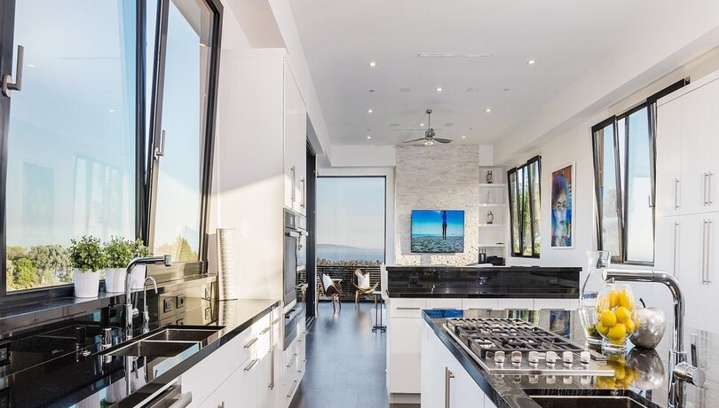 Tilt and turn windows have the all well-known benefits.